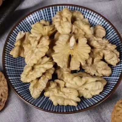 中国 リー・ニウ・ニウ 食品工場 卸売 最高品質 輸出 ウォールナッツ 最安値 生乾果物 洗ったウォールナッツ